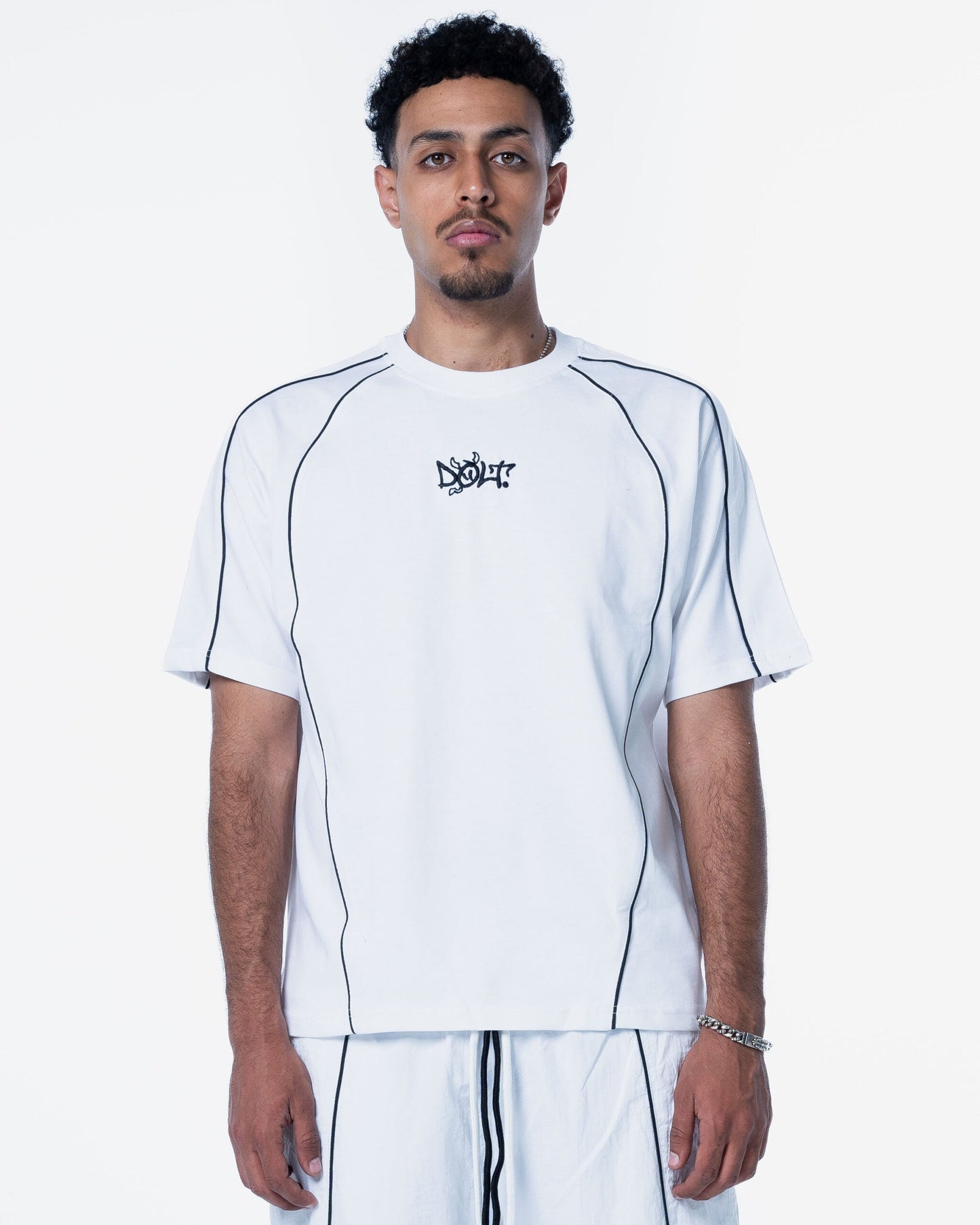 BLACK VINI T-shirt